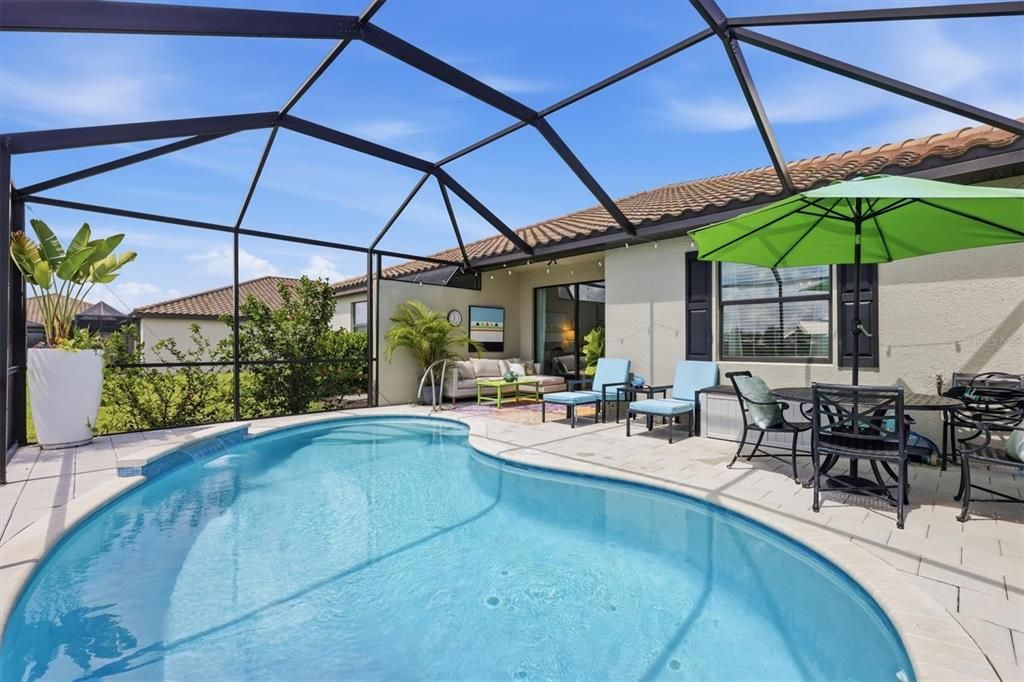 For Sale: $485,000 (3 beds, 2 baths, 1414 Square Feet)