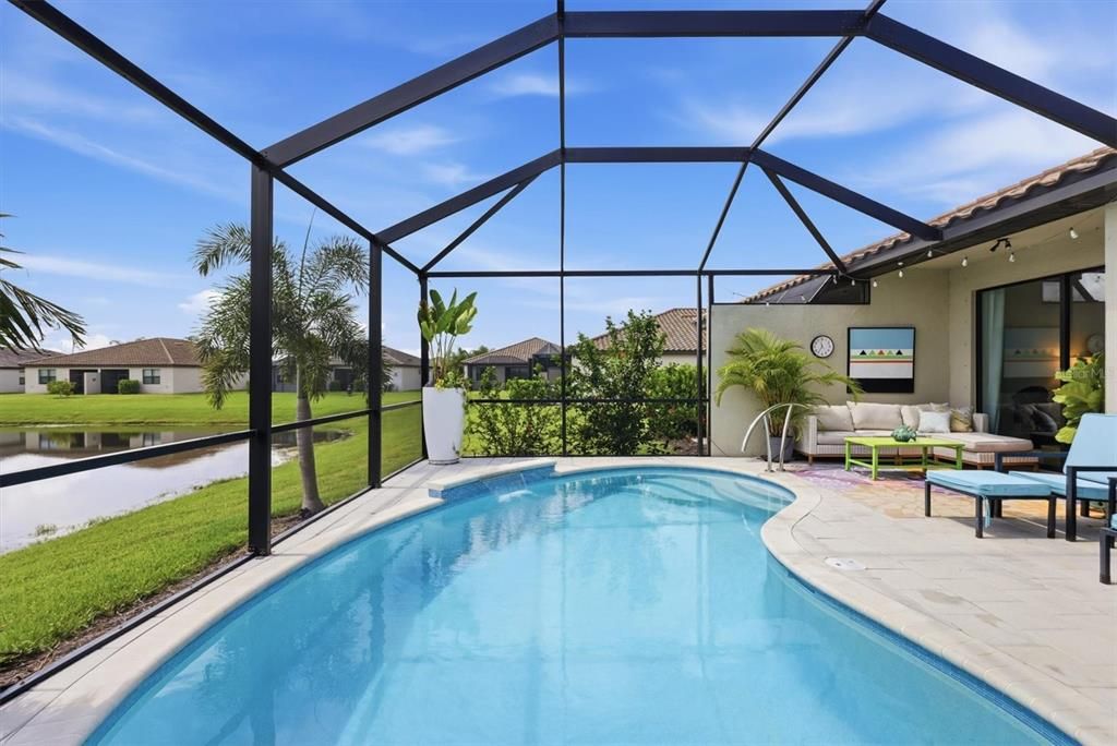 For Sale: $485,000 (3 beds, 2 baths, 1414 Square Feet)
