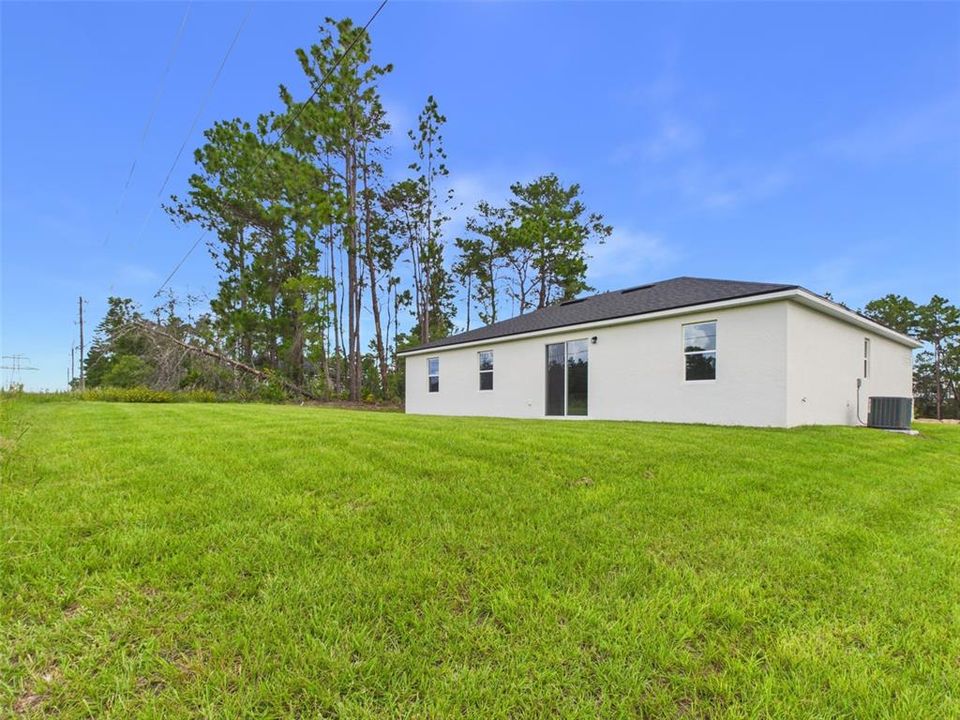 For Sale: $299,900 (4 beds, 2 baths, 1787 Square Feet)