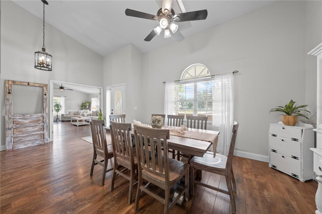 For Sale: $829,900 (3 beds, 2 baths, 2278 Square Feet)