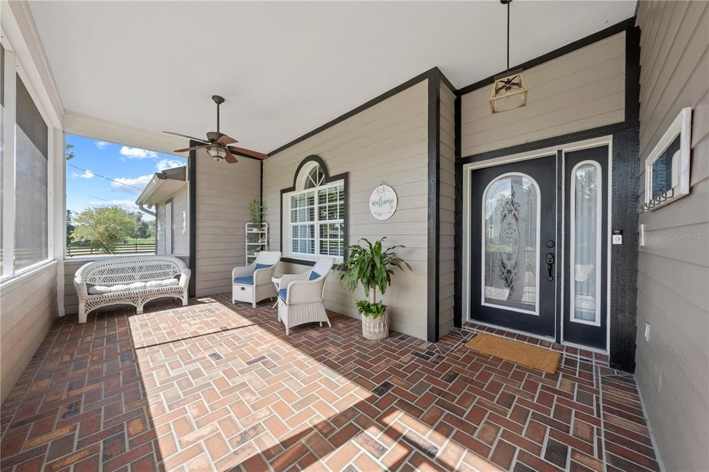 For Sale: $829,900 (3 beds, 2 baths, 2278 Square Feet)