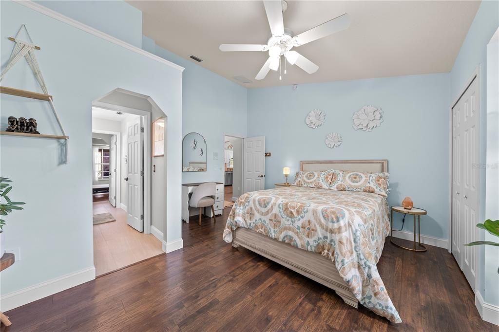 For Sale: $829,900 (3 beds, 2 baths, 2278 Square Feet)