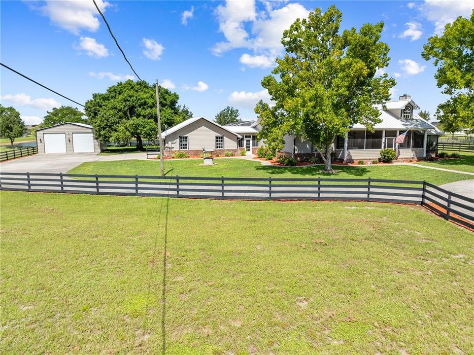 For Sale: $829,900 (3 beds, 2 baths, 2278 Square Feet)