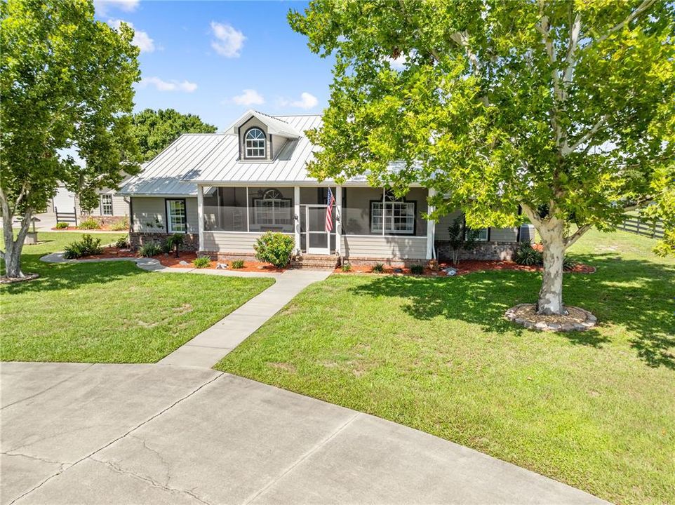 For Sale: $829,900 (3 beds, 2 baths, 2278 Square Feet)