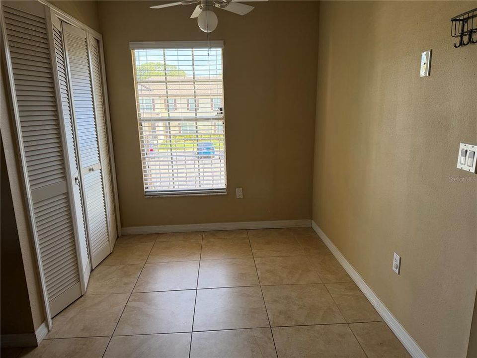 For Rent: $1,995 (3 beds, 2 baths, 1425 Square Feet)