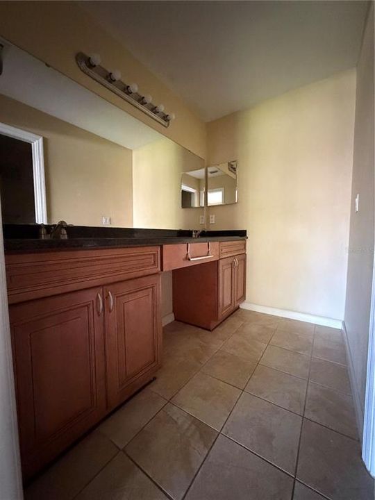 For Rent: $1,995 (3 beds, 2 baths, 1425 Square Feet)