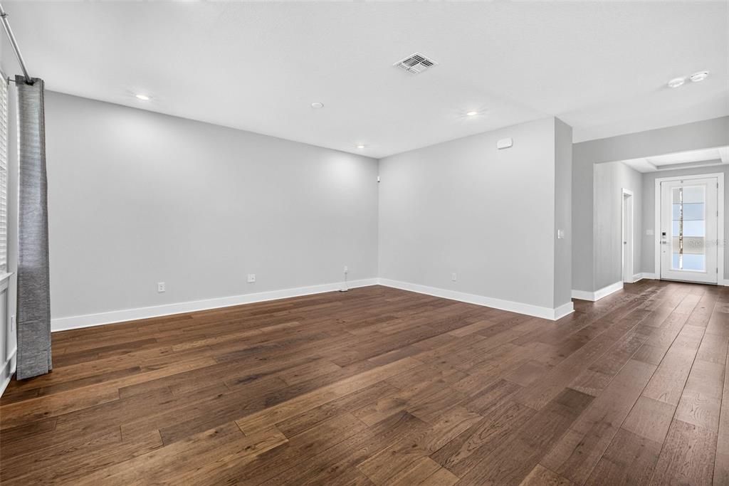 En Renta: $3,500 (4 camas, 3 baños, 2574 Pies cuadrados)