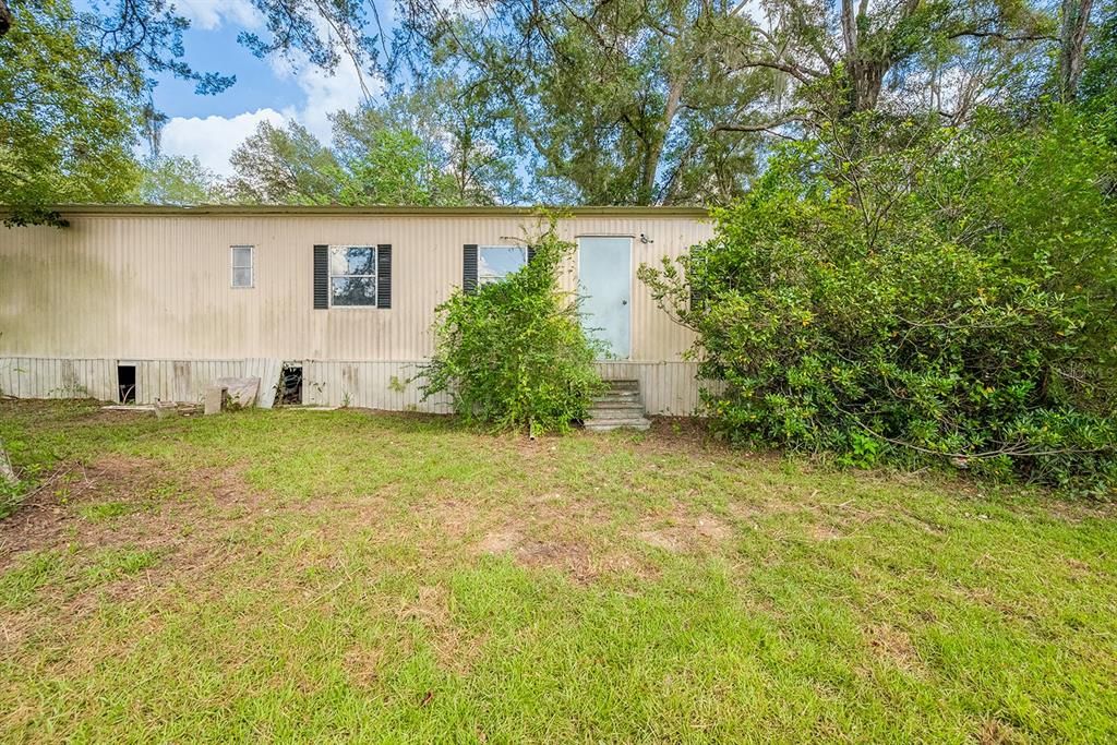For Sale: $210,000 (2 beds, 2 baths, 644 Square Feet)