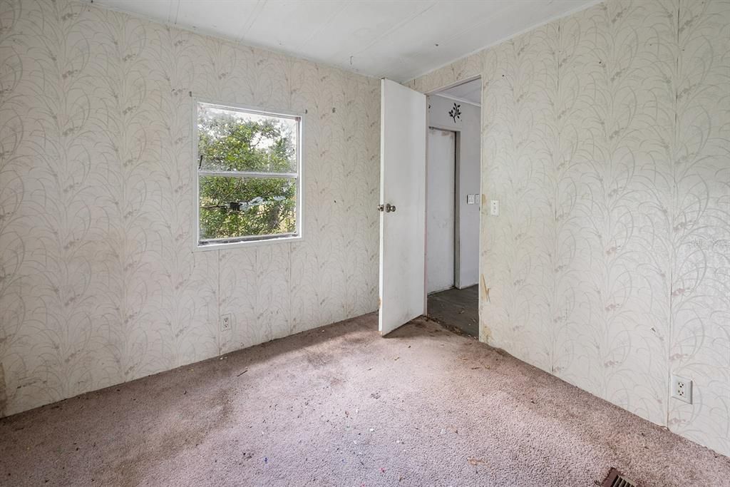 For Sale: $210,000 (2 beds, 2 baths, 644 Square Feet)