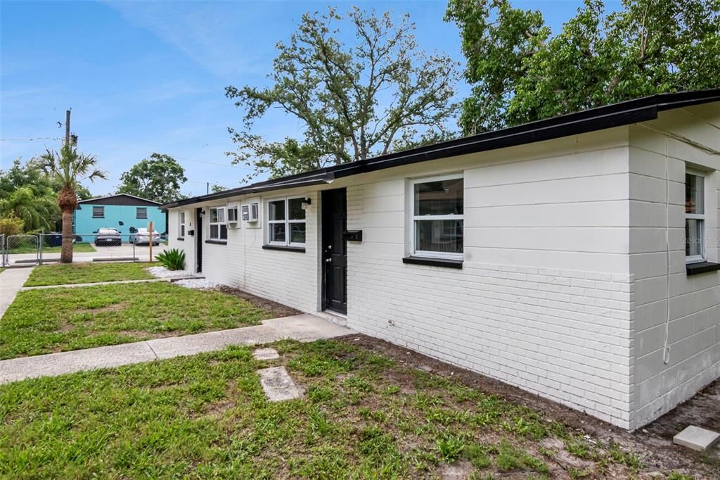For Rent: $1,650 (2 beds, 1 baths, 650 Square Feet)