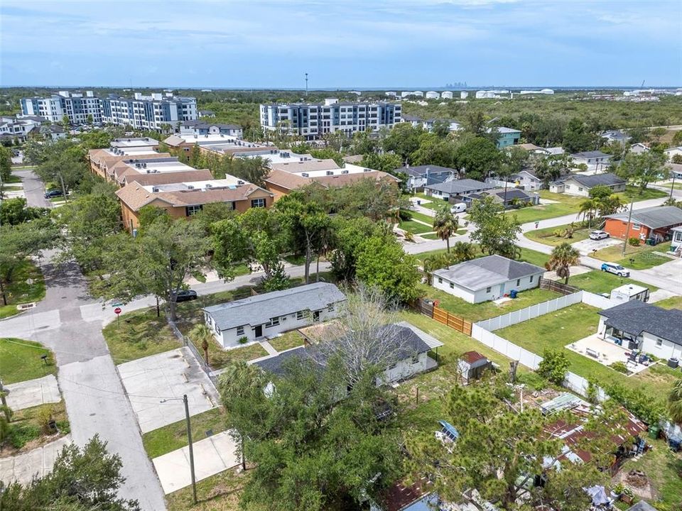 For Rent: $1,650 (2 beds, 1 baths, 650 Square Feet)