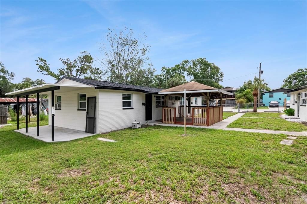For Rent: $1,650 (2 beds, 1 baths, 650 Square Feet)