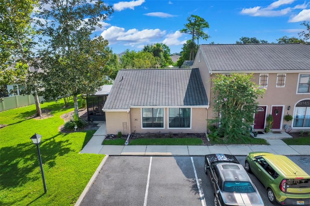 For Rent: $1,800 (3 beds, 2 baths, 980 Square Feet)