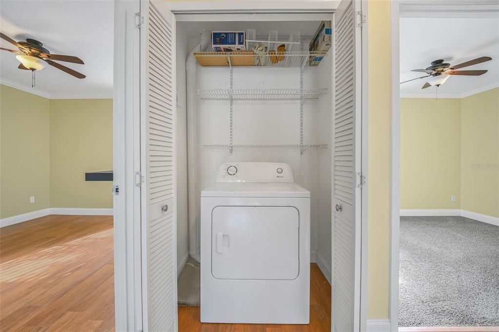 For Rent: $1,800 (3 beds, 2 baths, 980 Square Feet)
