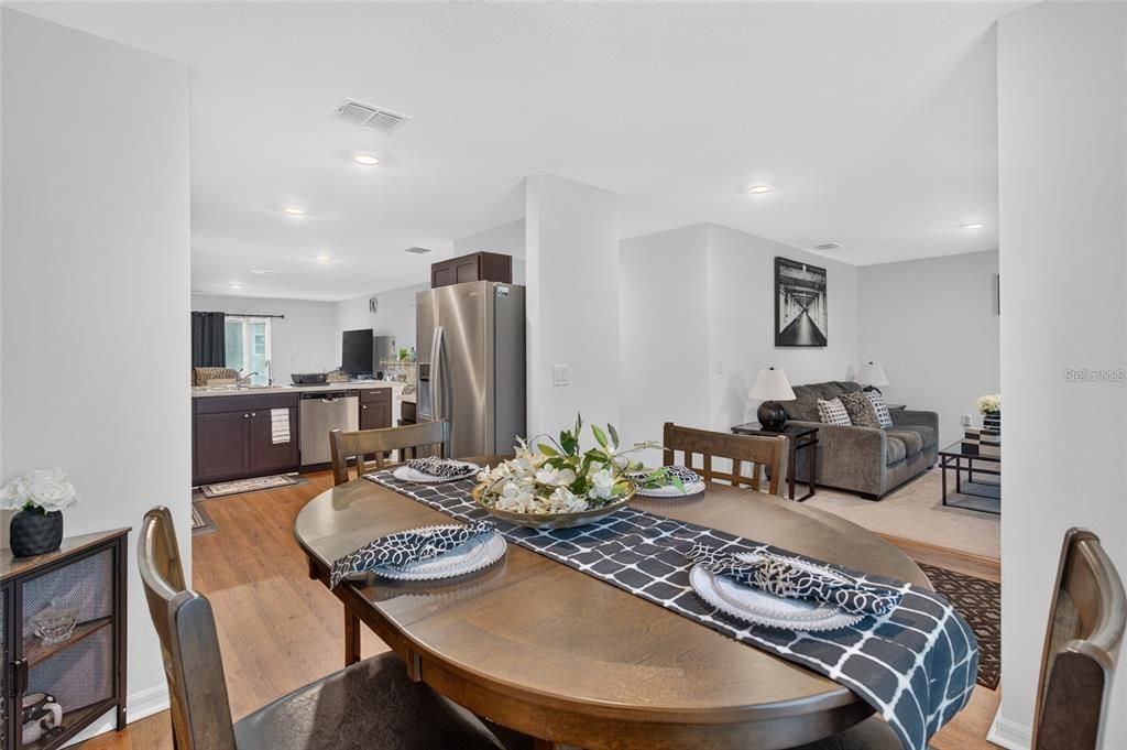 For Sale: $298,999 (3 beds, 2 baths, 1604 Square Feet)