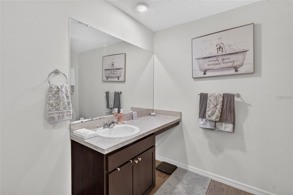 For Sale: $298,999 (3 beds, 2 baths, 1604 Square Feet)