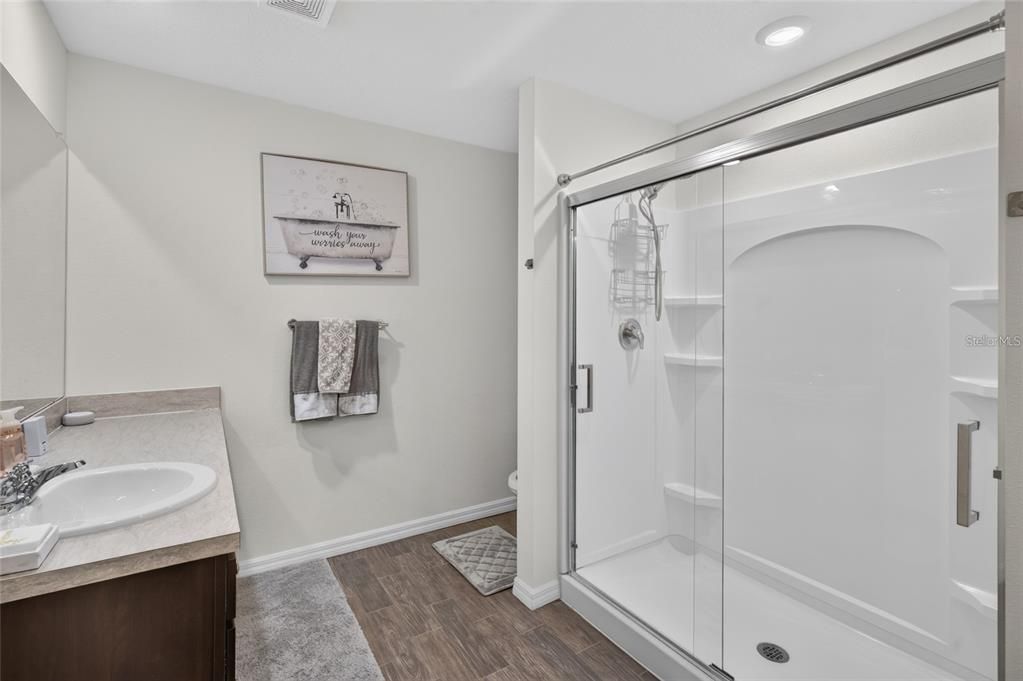 For Sale: $298,999 (3 beds, 2 baths, 1604 Square Feet)