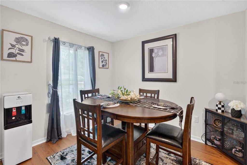 For Sale: $298,999 (3 beds, 2 baths, 1604 Square Feet)