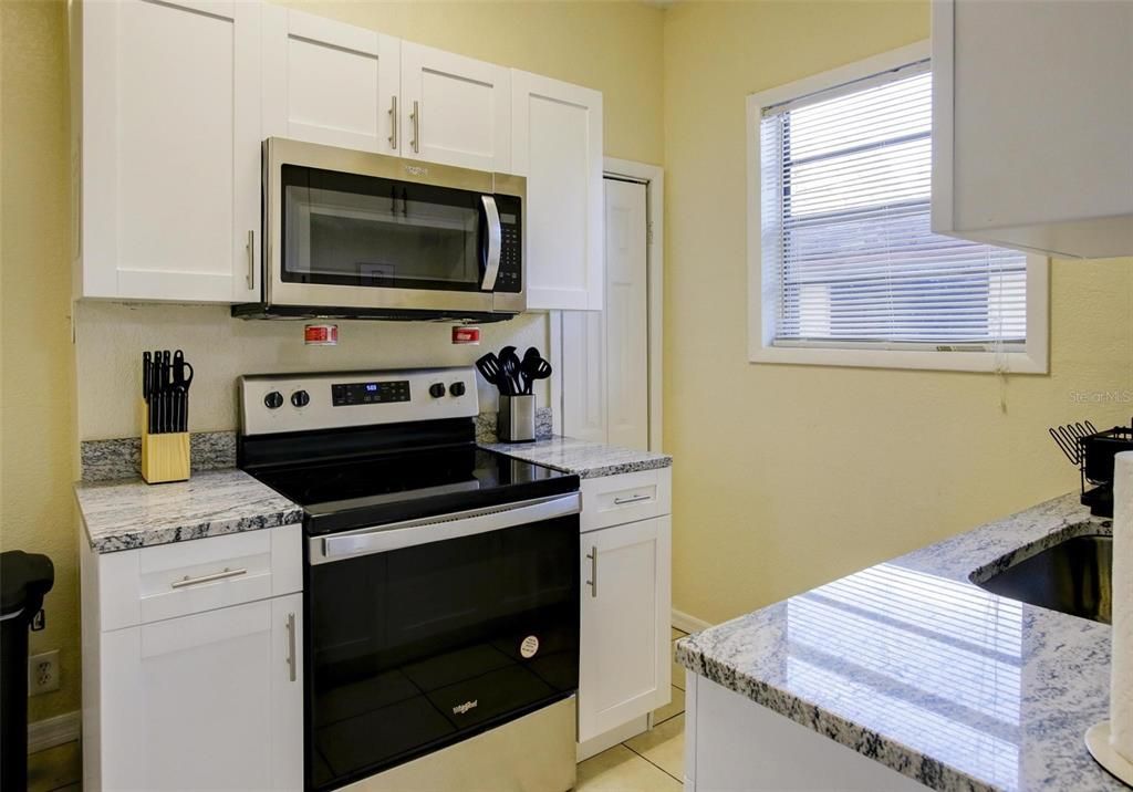 For Sale: $434,990 (17 beds, 0 baths, 1524 Square Feet)