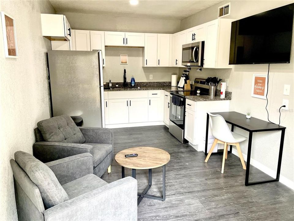 For Sale: $434,990 (17 beds, 0 baths, 1524 Square Feet)