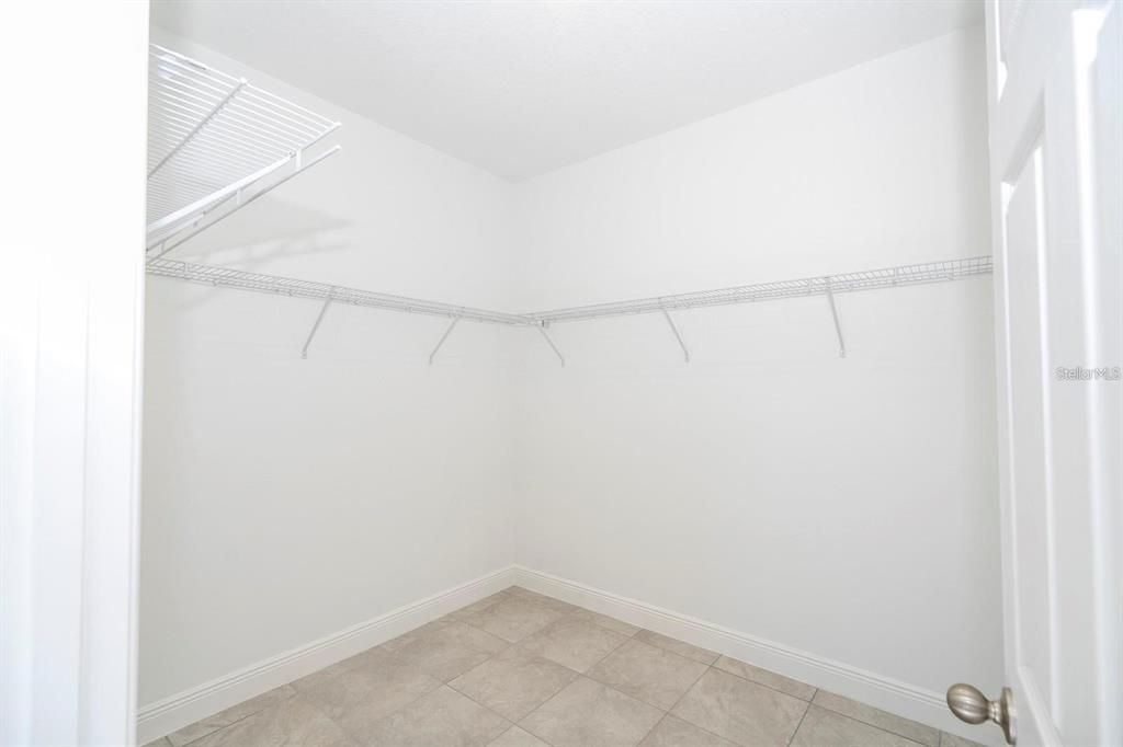 For Rent: $1,900 (3 beds, 2 baths, 1514 Square Feet)