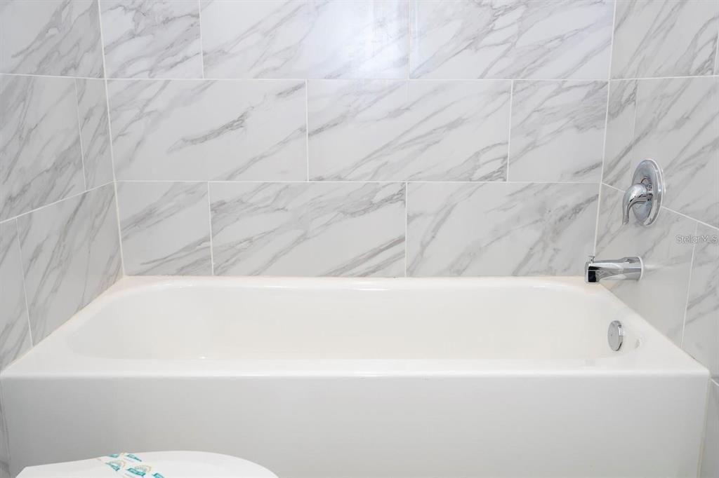 For Rent: $1,900 (3 beds, 2 baths, 1514 Square Feet)