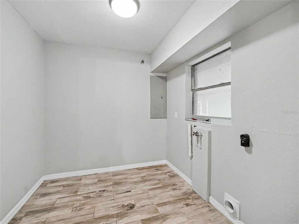 For Sale: $375,000 (4 beds, 2 baths, 1767 Square Feet)