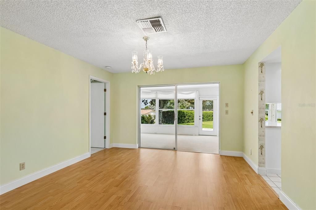 For Sale: $474,916 (3 beds, 2 baths, 1800 Square Feet)