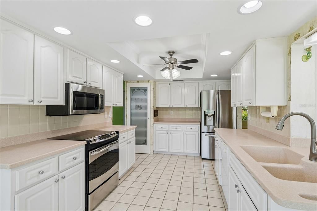 For Sale: $474,916 (3 beds, 2 baths, 1800 Square Feet)