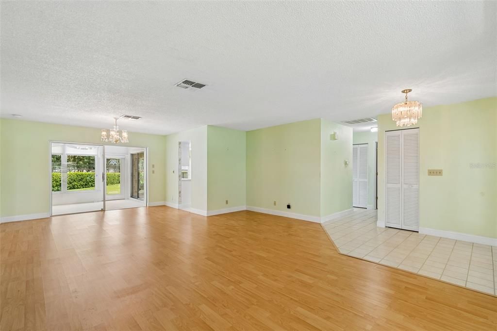For Sale: $474,916 (3 beds, 2 baths, 1800 Square Feet)