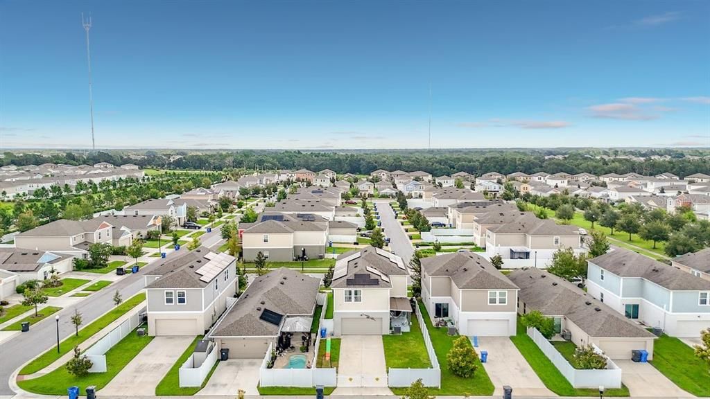 На продажу: $389,900 (5 спален, 3 ванн, 2466 Квадратных фут)