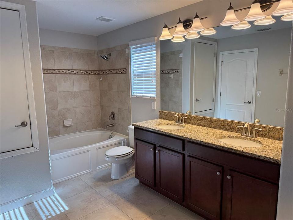 For Rent: $3,200 (4 beds, 3 baths, 2477 Square Feet)