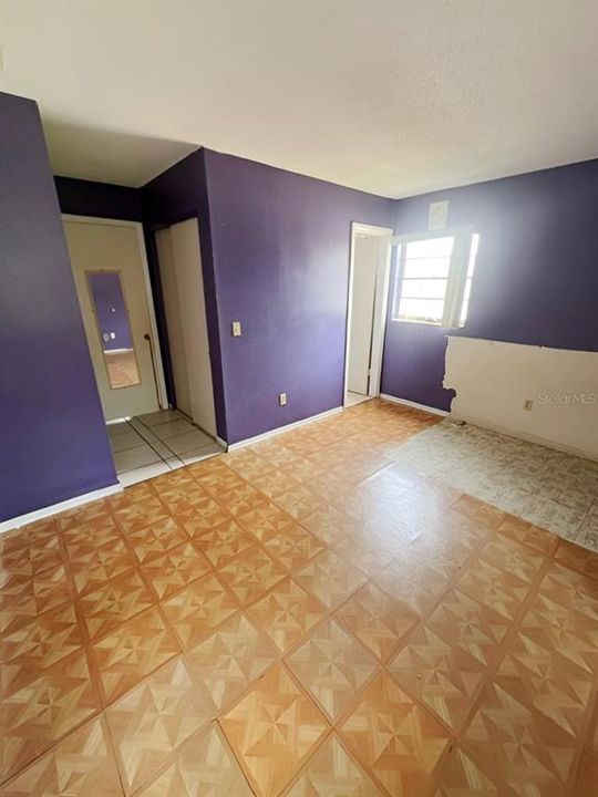 На продажу: $299,900 (3 спален, 1 ванн, 1619 Квадратных фут)