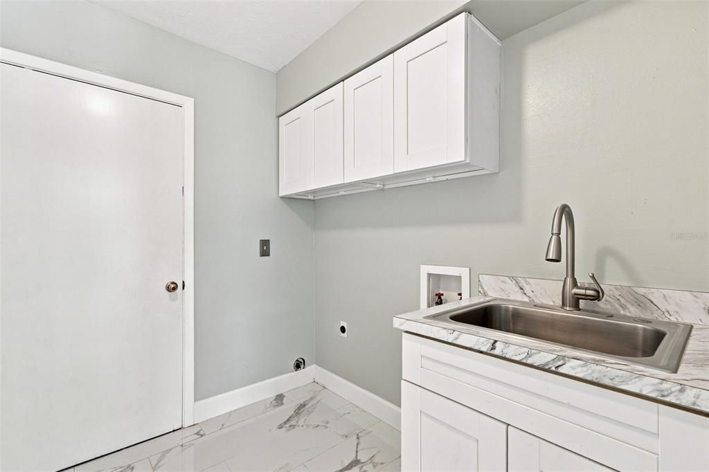 For Sale: $615,000 (3 beds, 2 baths, 1808 Square Feet)