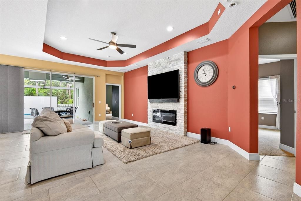 For Sale: $750,000 (3 beds, 2 baths, 2076 Square Feet)
