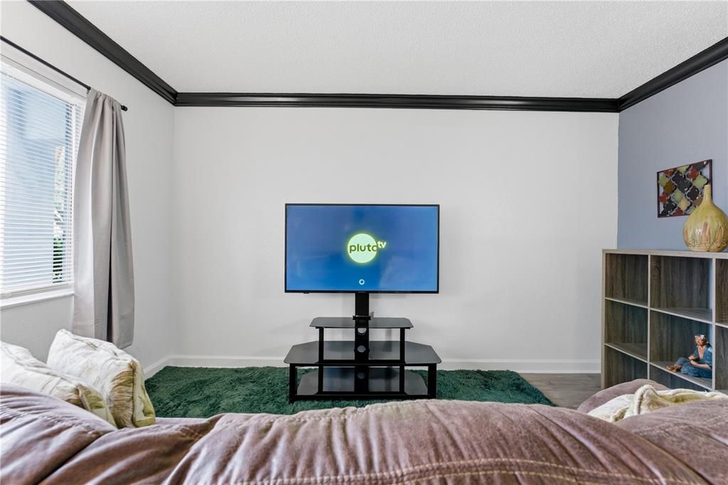 For Rent: $1,200 (1 beds, 1 baths, 496 Square Feet)