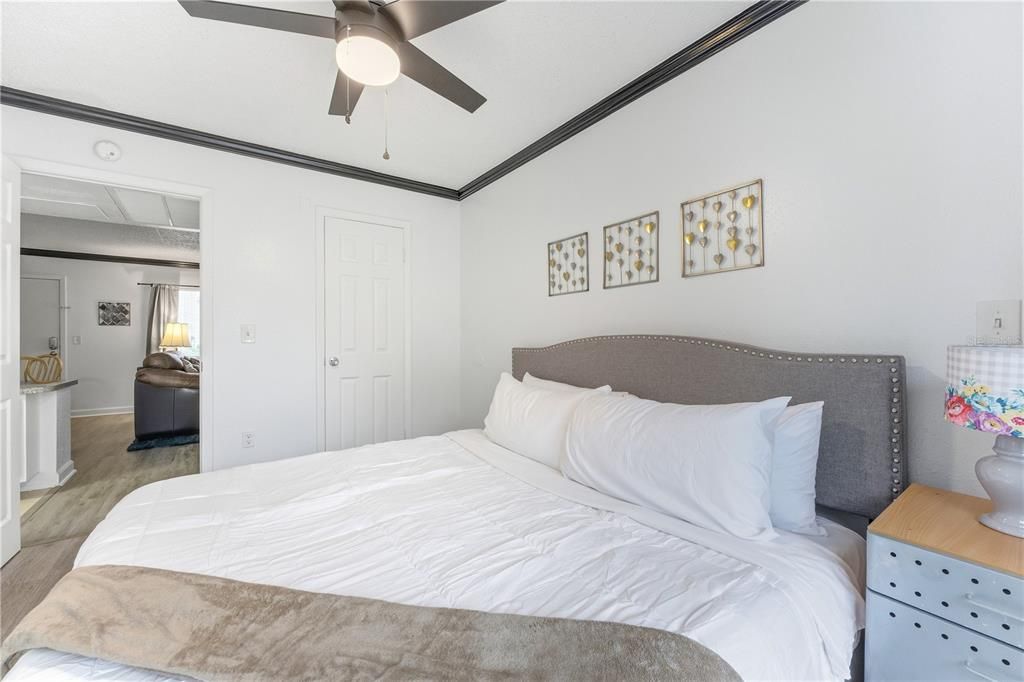 For Rent: $1,200 (1 beds, 1 baths, 496 Square Feet)
