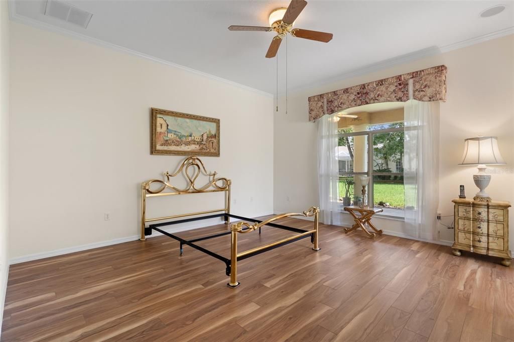 En Venta: $459,000 (3 camas, 2 baños, 2644 Pies cuadrados)