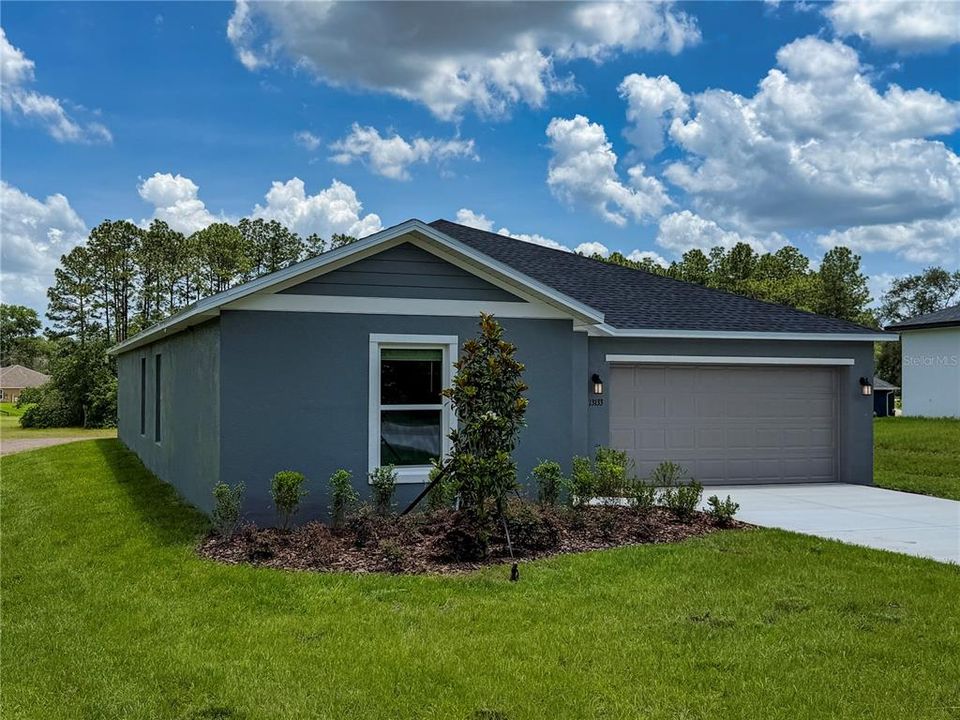 For Sale: $309,990 (4 beds, 2 baths, 1924 Square Feet)