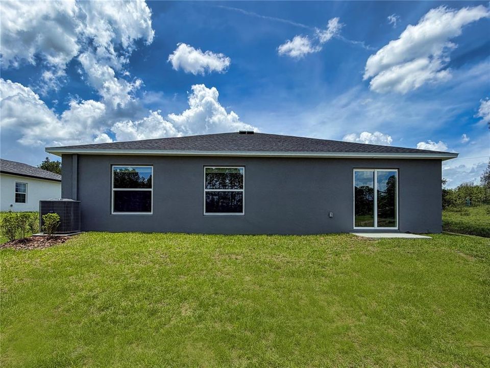 For Sale: $309,990 (4 beds, 2 baths, 1924 Square Feet)