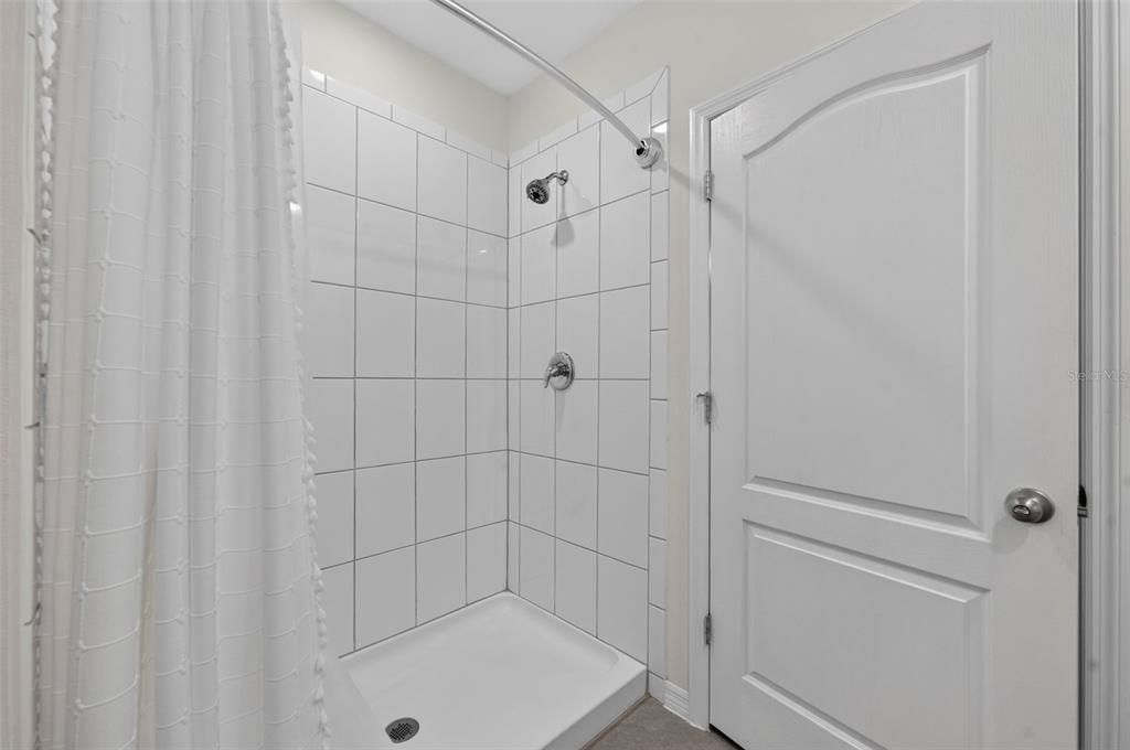 На продажу: $379,000 (3 спален, 2 ванн, 1647 Квадратных фут)