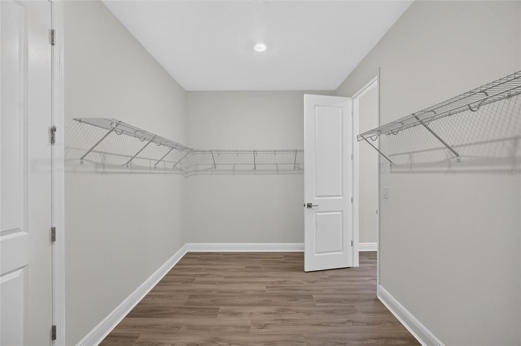 For Sale: $553,415 (3 beds, 2 baths, 2678 Square Feet)