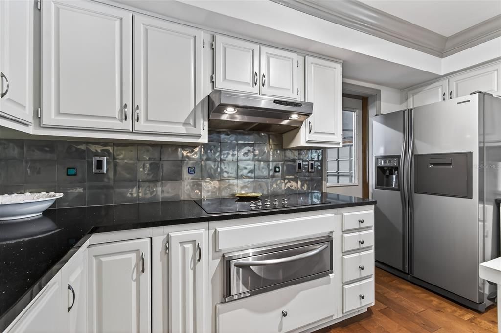 En Venta: $650,000 (4 camas, 3 baños, 4183 Pies cuadrados)