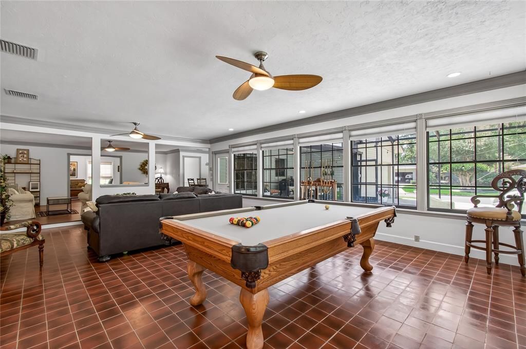 En Venta: $650,000 (4 camas, 3 baños, 4183 Pies cuadrados)