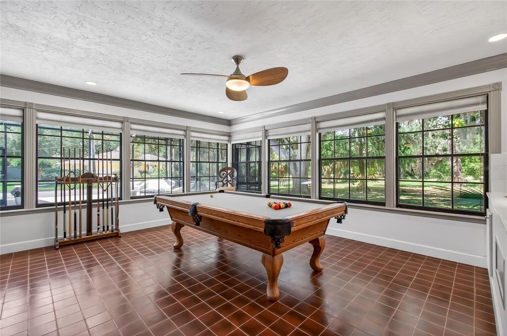 En Venta: $650,000 (4 camas, 3 baños, 4183 Pies cuadrados)