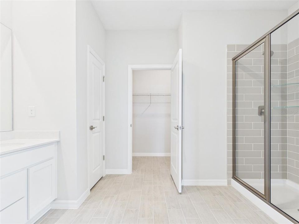 For Sale: $299,900 (4 beds, 2 baths, 1787 Square Feet)