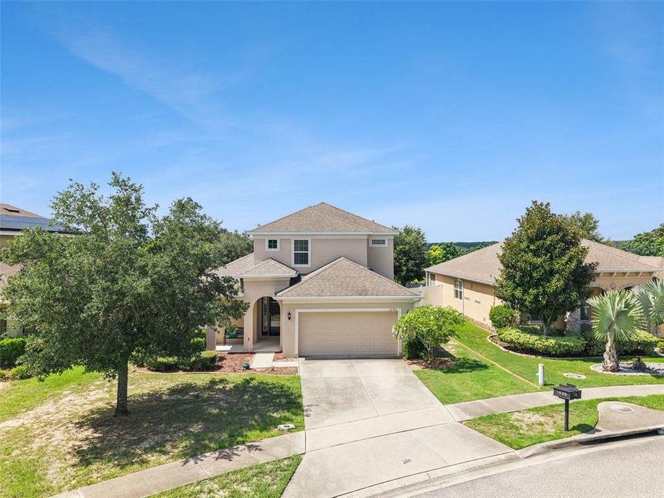 For Sale: $478,000 (4 beds, 3 baths, 2700 Square Feet)