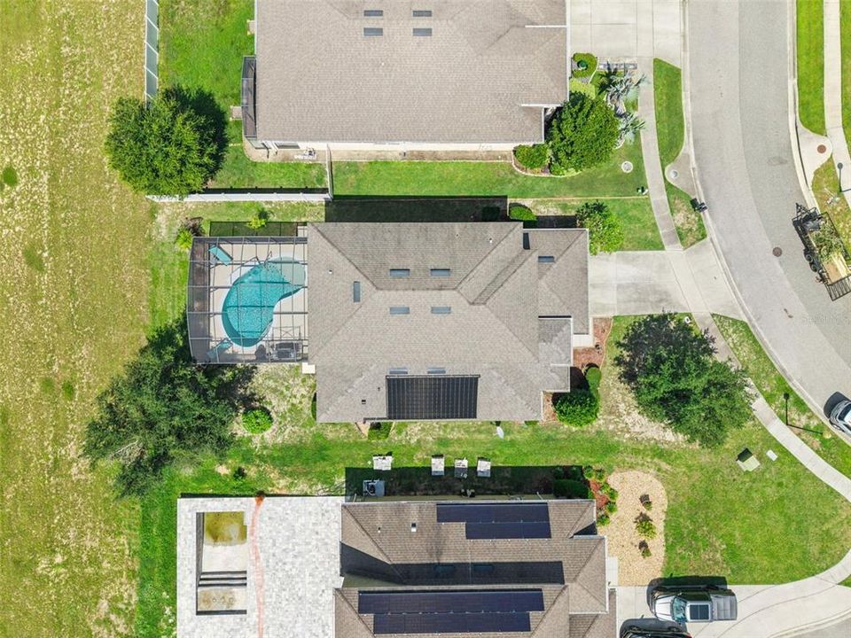 For Sale: $478,000 (4 beds, 3 baths, 2700 Square Feet)