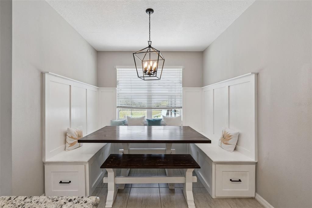 For Sale: $478,000 (4 beds, 3 baths, 2700 Square Feet)