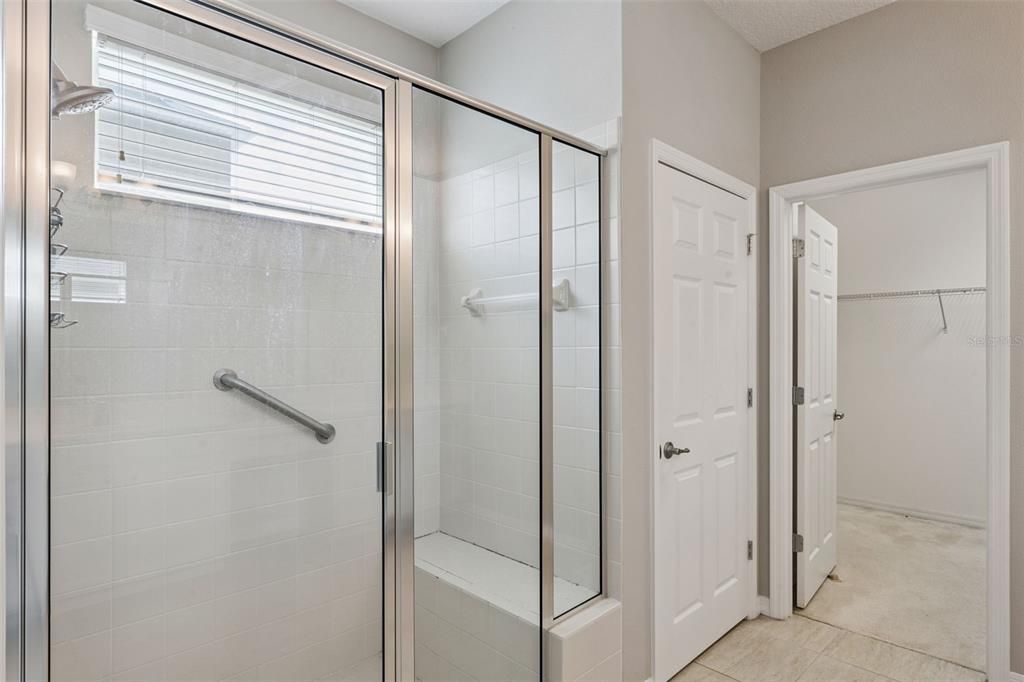 For Sale: $478,000 (4 beds, 3 baths, 2700 Square Feet)